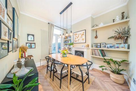14 Felday Road, London, SE13 7HJ