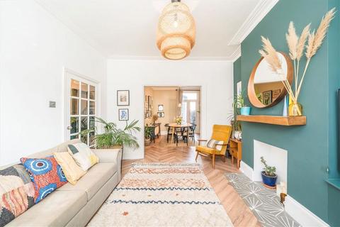 14 Felday Road, London, SE13 7HJ