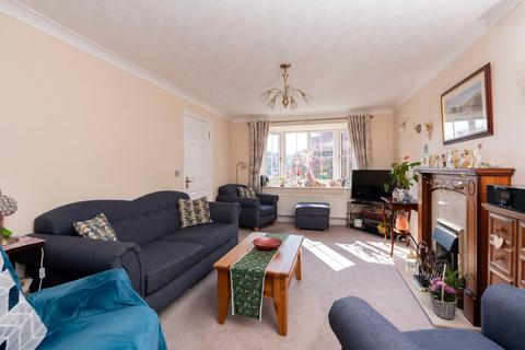 6 Buckingham Close, Fishtoft, Boston, PE21 9QB