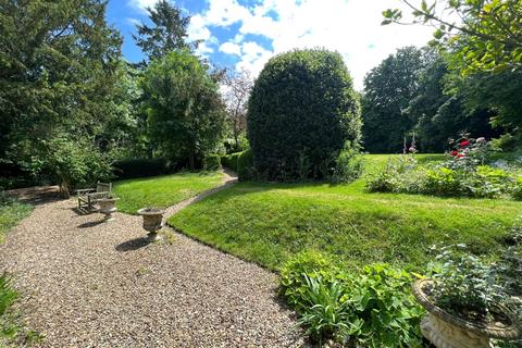 7 bedroom detached house for sale, High Street, Castle Bytham, Grantham, Lincolnshire, NG33