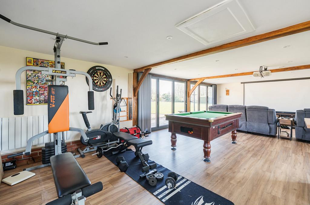 Games/Cinema/Office