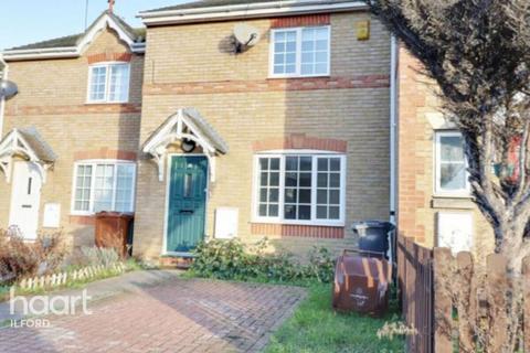 2 bedroom apartment to rent, Keel Close, BARKING