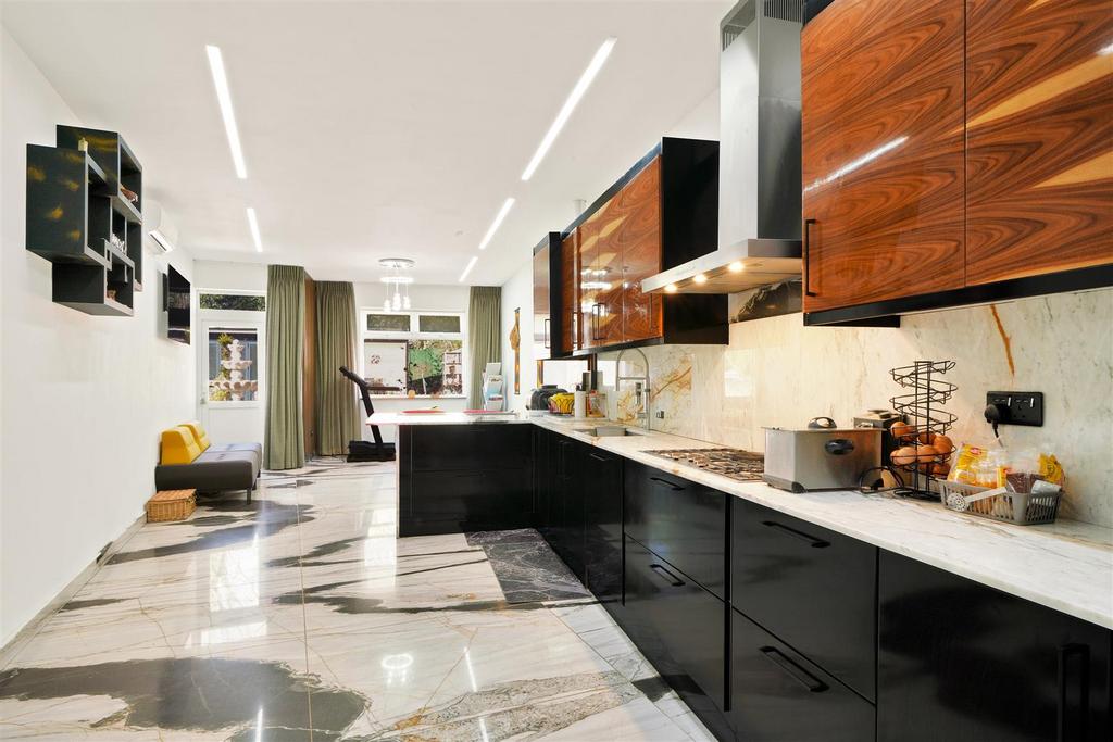 63 Ashness Gardens - 2a T0 NAjpo MBDKzi24 C7 S.jpg