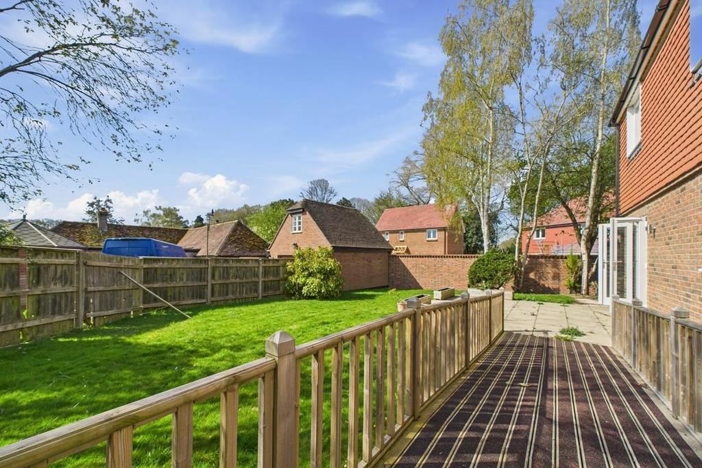 CAM01894 G0-PR0169-STILL036.jpg