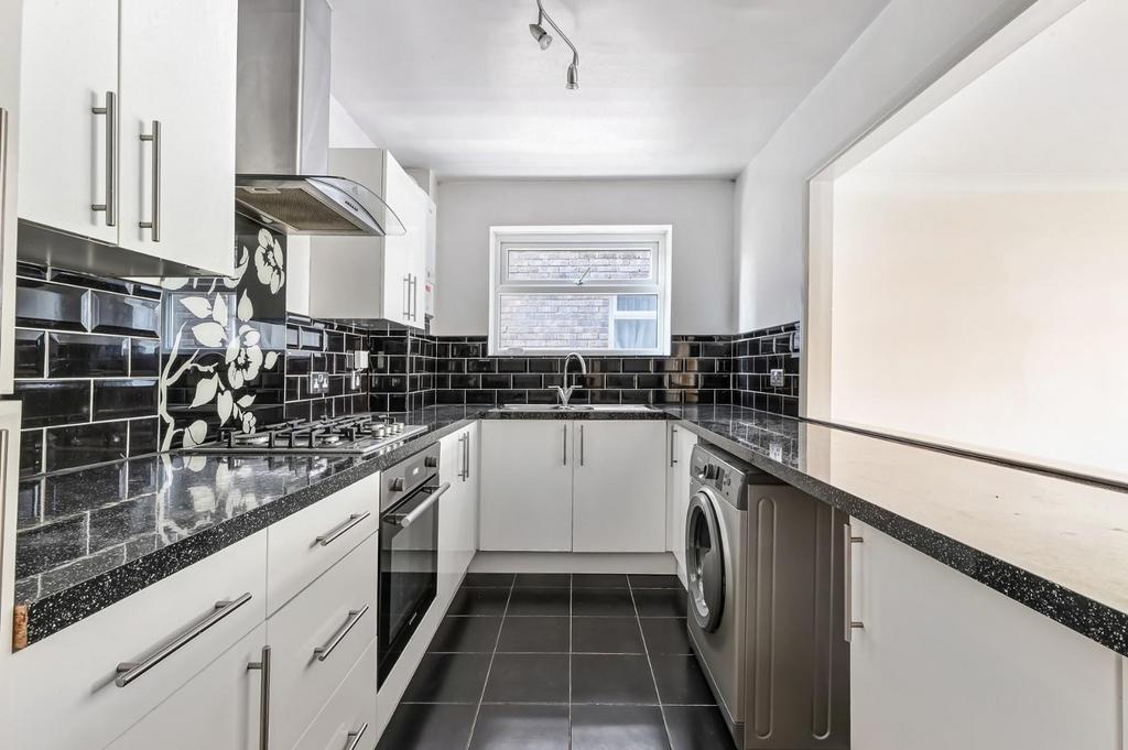 PURDEY COURT, 13 4.jpg