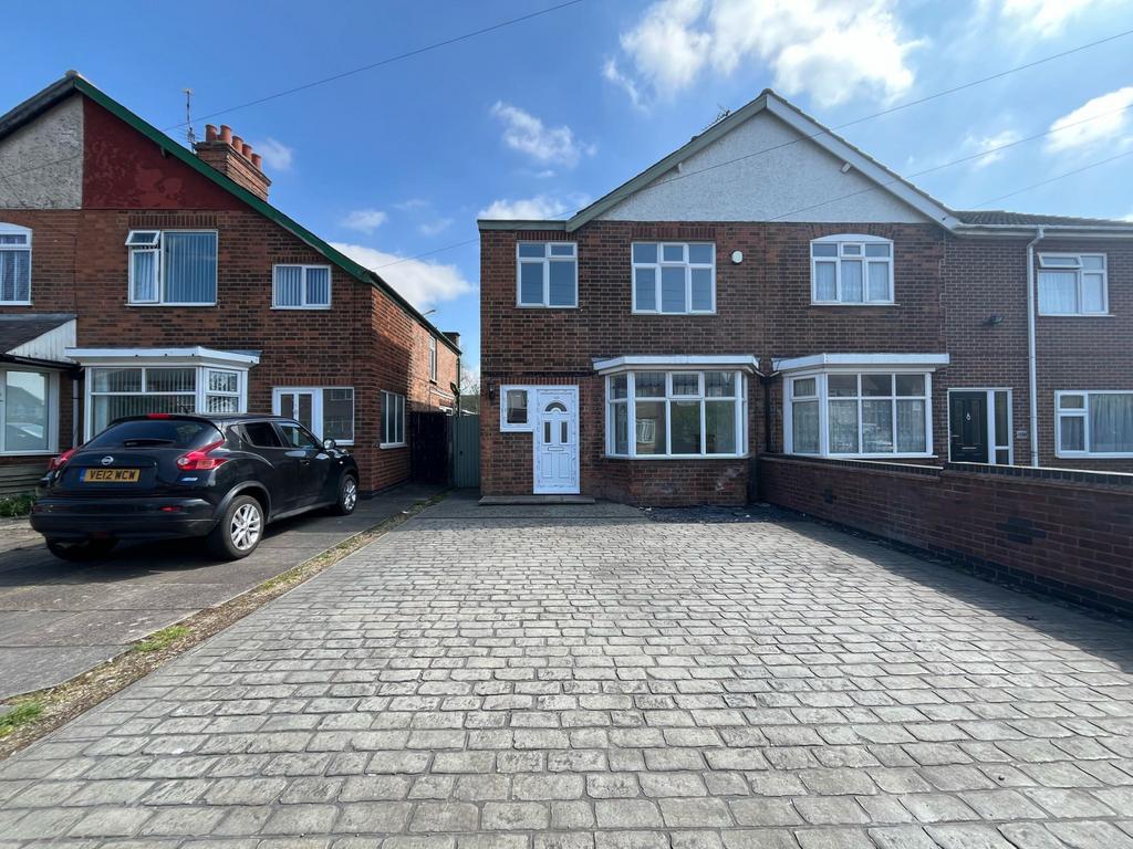 3 Bedroom Semi Detached on Humberstone Lane - Lei