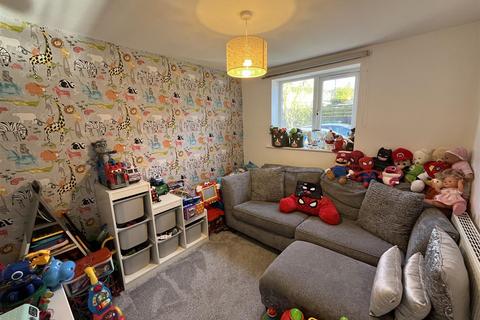 4 bedroom detached house for sale, Chilver Drive, Bradford BD4