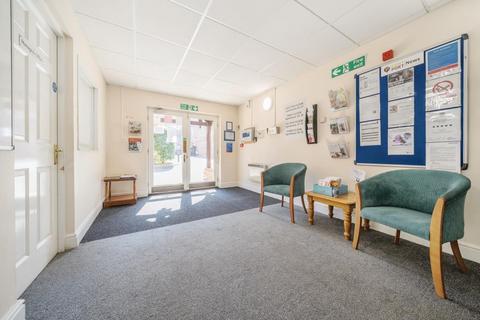 2 bedroom retirement property for sale, Woking,  Surrey,  GU22