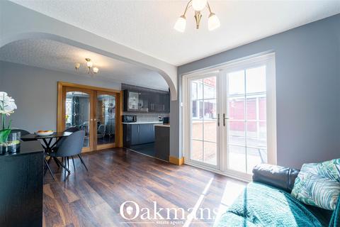 15 Highmore Drive, Birmingham, B32 3JY