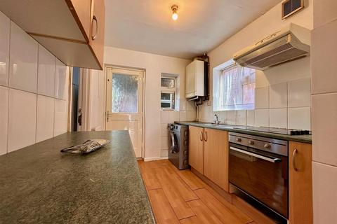 14 Lavender Road, Uxbridge, UB8 3PZ