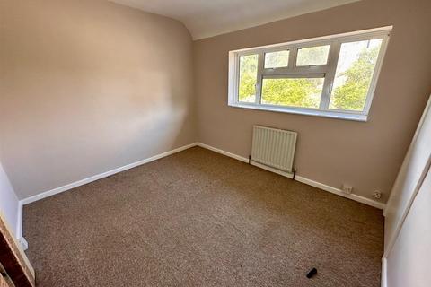 14 Lavender Road, Uxbridge, UB8 3PZ