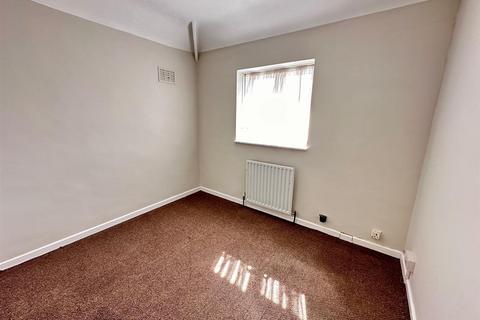 14 Lavender Road, Uxbridge, UB8 3PZ