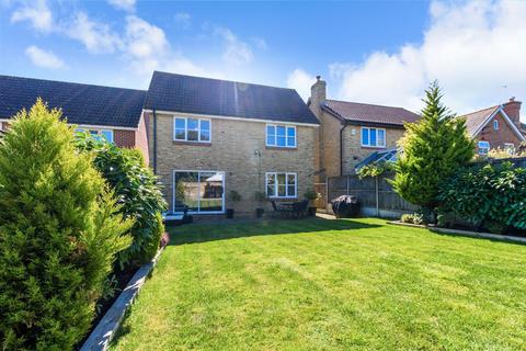5 Hunters Close, Bexley, DA5 2HJ