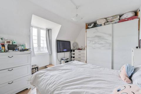 3 bedroom flat for sale, Hopton House, Brixton, London, SW9
