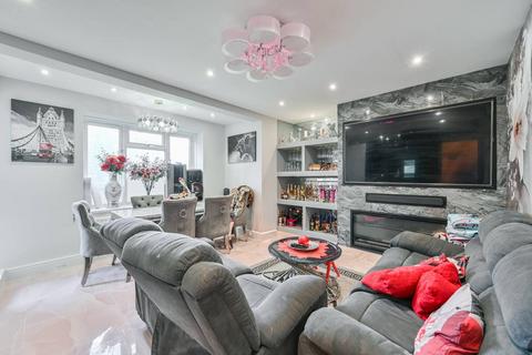 3 bedroom flat for sale, Crawford Estate, Camberwell, London, SE5
