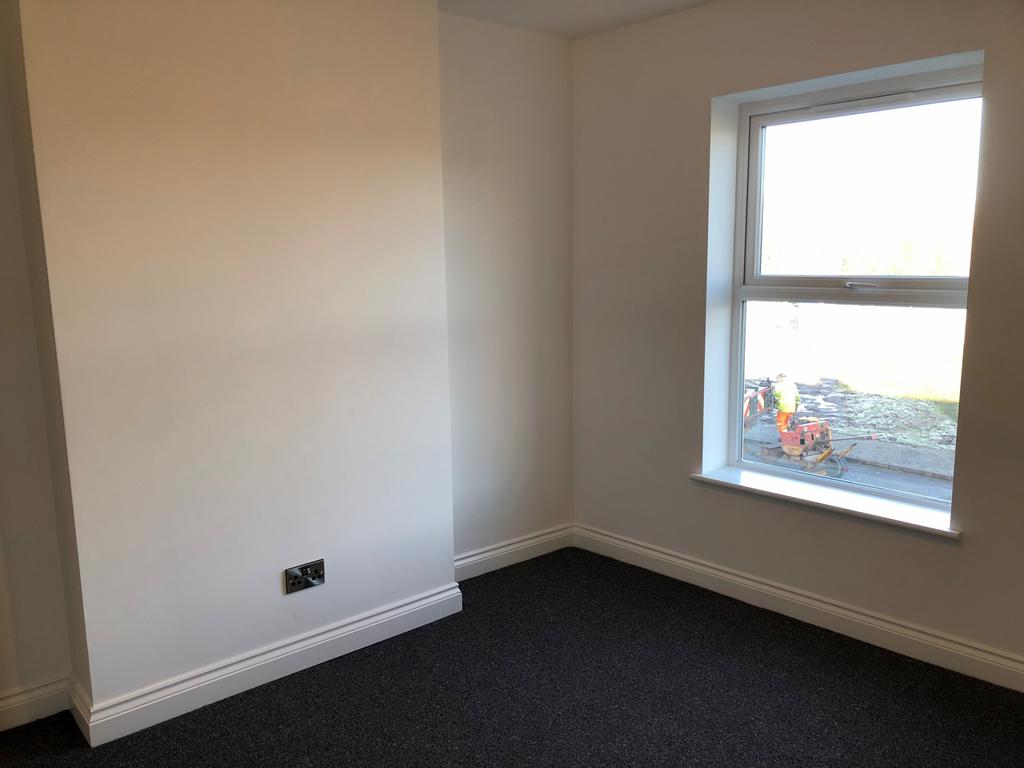 Bedroom 1 - 2