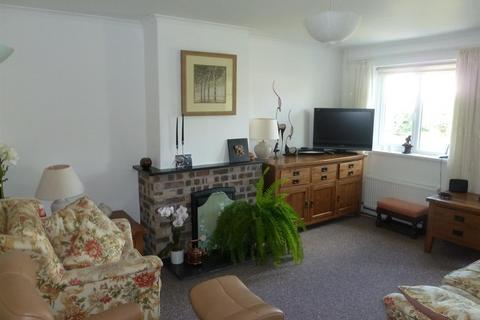 3 bedroom semi-detached house to rent, Probus