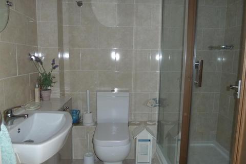 3 bedroom semi-detached house to rent, Probus