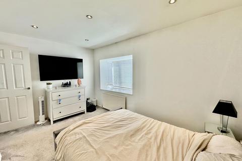 3 Danziger Way, Borehamwood, WD6 5DA