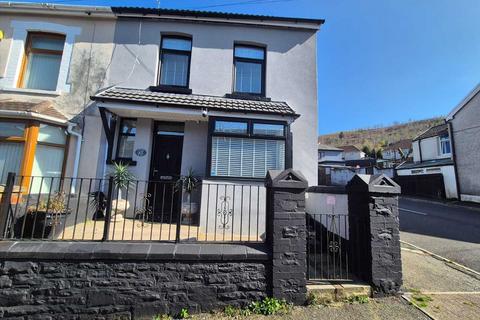 15 Crawshay Road, Tonypandy, CF40 1TD