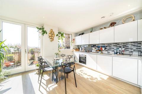 2 bedroom flat for sale, Stead Street, London SE17
