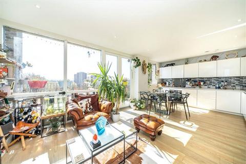 2 bedroom flat for sale, Stead Street, London SE17
