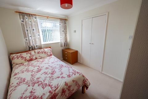14 Higher Woodside, St Austell, PL25 5EH