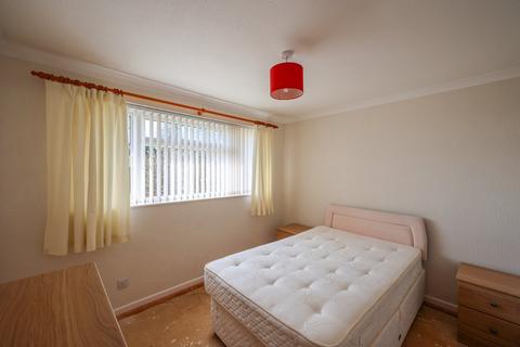 14 Higher Woodside, St Austell, PL25 5EH