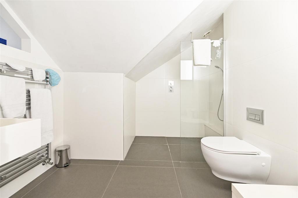 En Suite Shower Room