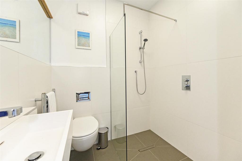 En suite shower room