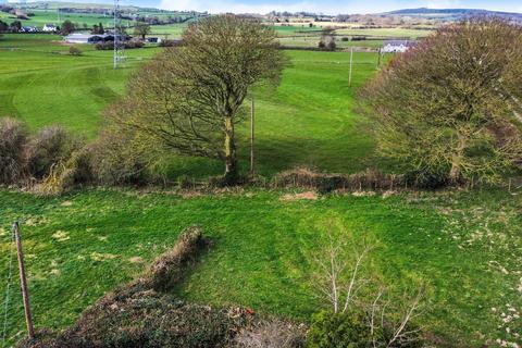 undefined, Pen Y Cefn, Caerwys CH7
