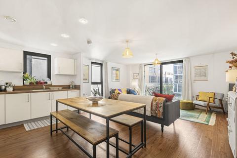 3 bedroom apartment for sale, Dalston Square, London, E8