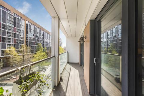3 bedroom apartment for sale, Dalston Square, London, E8