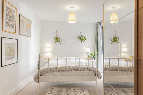 3 bedroom apartment for sale, Dalston Square, London, E8