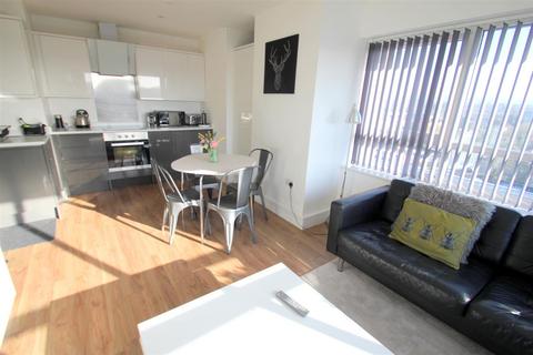 2 bedroom flat to rent, Lower Stone Street, Maidstone ME15