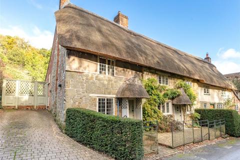 27 - 28 Milton, East Knoyle, Salisbury, SP3 6BJ
