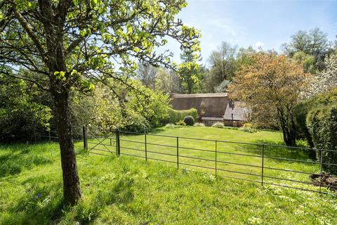 27 - 28 Milton, East Knoyle, Salisbury, SP3 6BJ