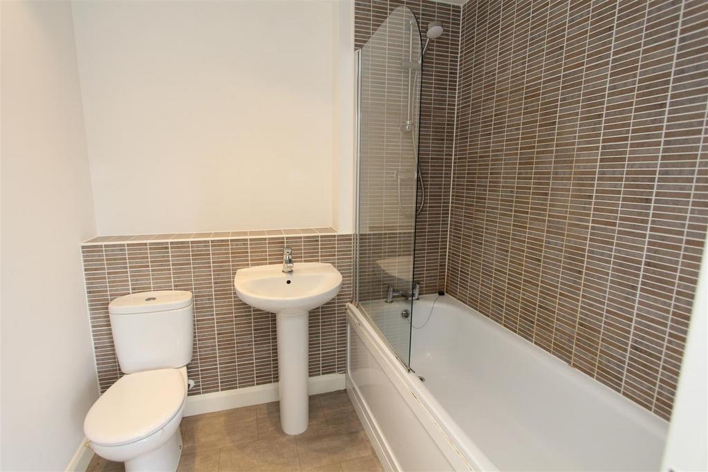 Bathroom.JPG