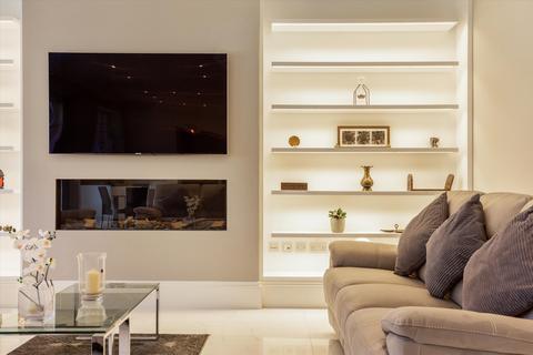 5 bedroom detached house for sale, Coombe Hill Road, Coombe, Kingston upon Thames, KT2