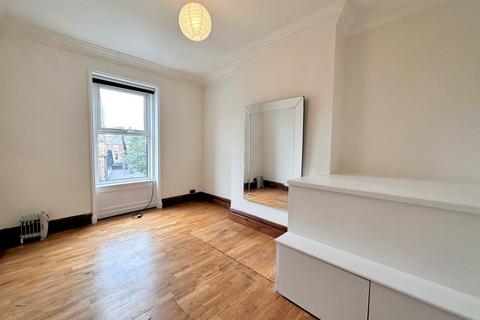 3 bedroom maisonette for sale, Market Square, Lytham, FY8