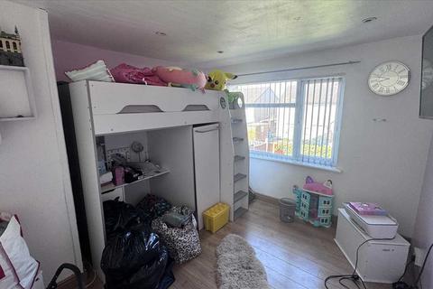 19 Glegside Road, Liverpool, L33 5XS