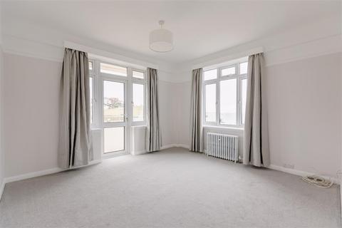2 bedroom flat to rent, High Street, Rottingdean