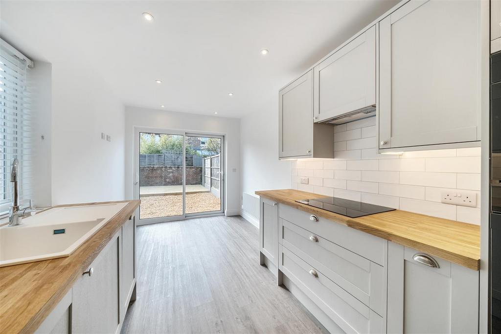 Kitchen ii h.jpg