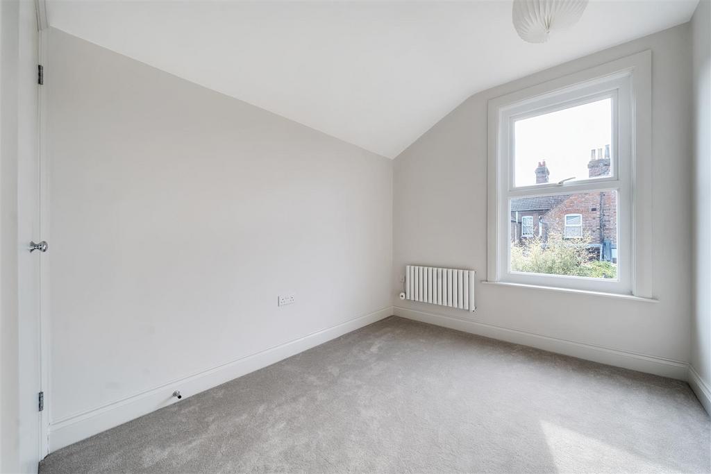 Bedroom 3 h.jpg