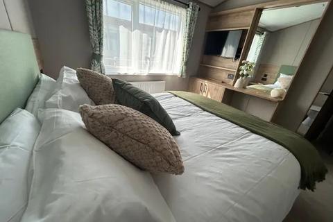 2 bedroom park home for sale, Birchington Vale, Birchington, CT7