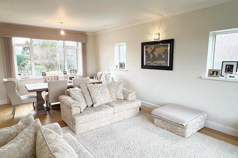 3 bedroom flat for sale, Seymour Gardens, Four Oaks, Sutton Coldfield