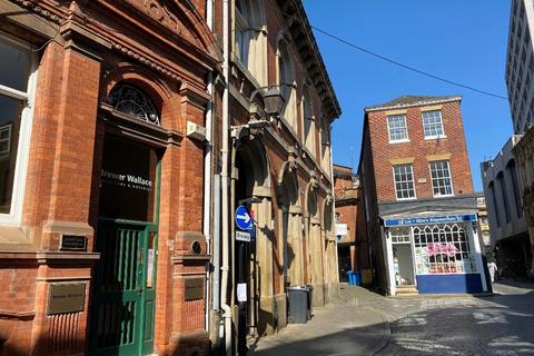 1 bedroom house to rent, 2nd Star on the Right and Straight on, Til Morning. Land of Green Ginger, HULL, HU1 2EA