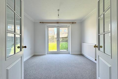 4 bedroom detached house to rent, Honey Head Lane, Honley, Holmfirth, Yorkshire, HD9