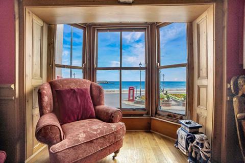 2 bedroom character property for sale, Beach Street, Deal CT14