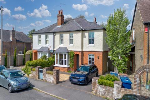5 Duncombe Road, Godalming, GU7 1SF